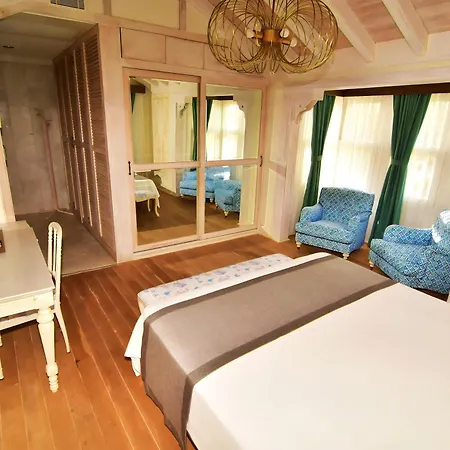 Hotel On *